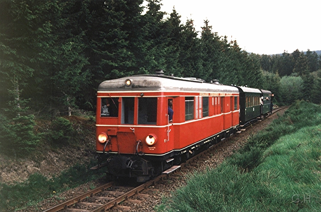 Elend-Bennikenstein-TW3.14.jpg - Sonderfahrt des MESM am 19. Mai 2001 mit TW3 der NWE. Auf der Fahrt von Elend nach Bennekenstein.